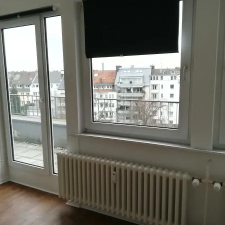 The Gallery - Kaiserstrasse Homestay *